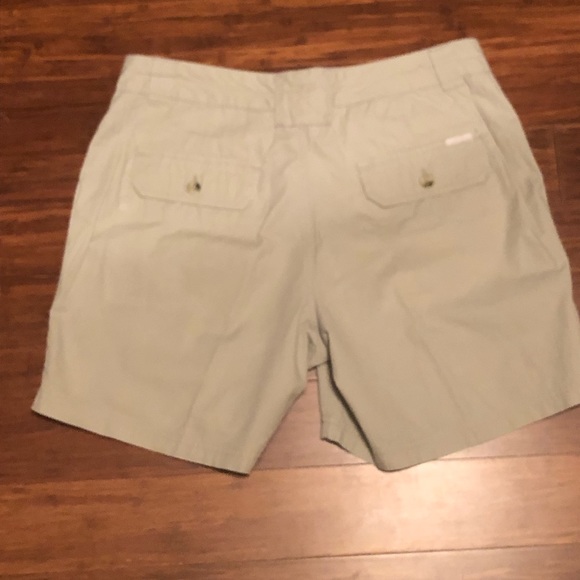 Women’s Columbia Shorts - Picture 2 of 6